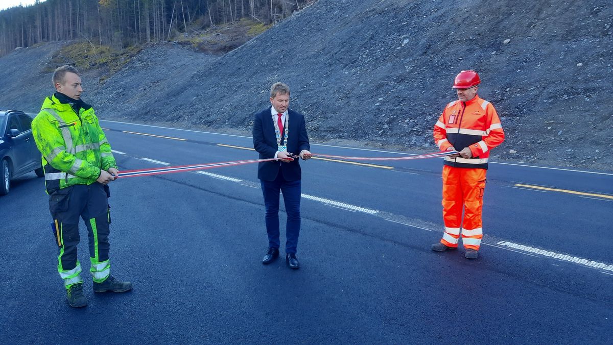 Feiret Tryggere Og Bedre Vei I Valdres Tu No