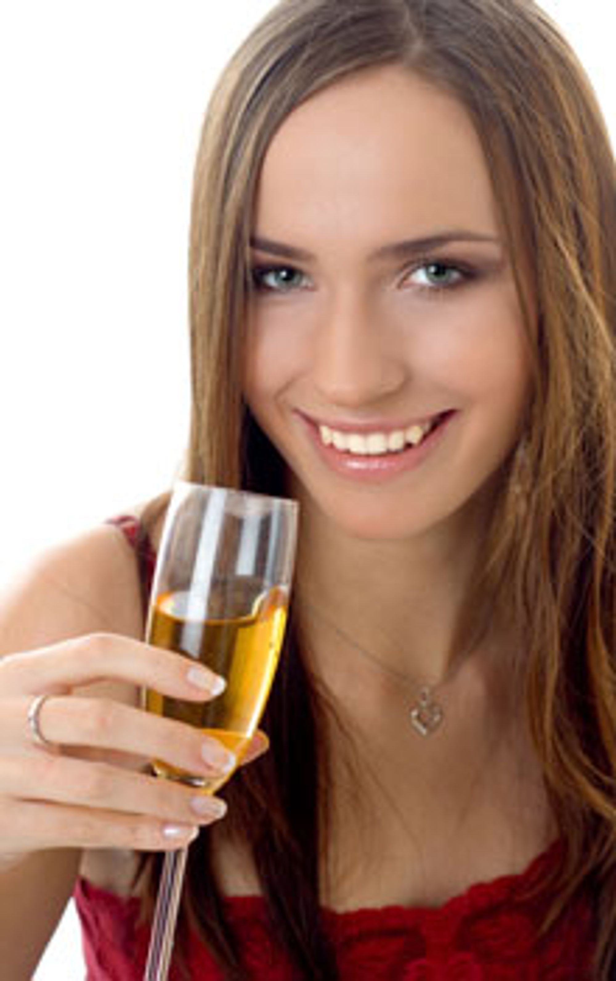 Champagne og musserende, helst r�d, er superhot som velkomstdrink i �rets sommerbryllup. Foto: Istock.