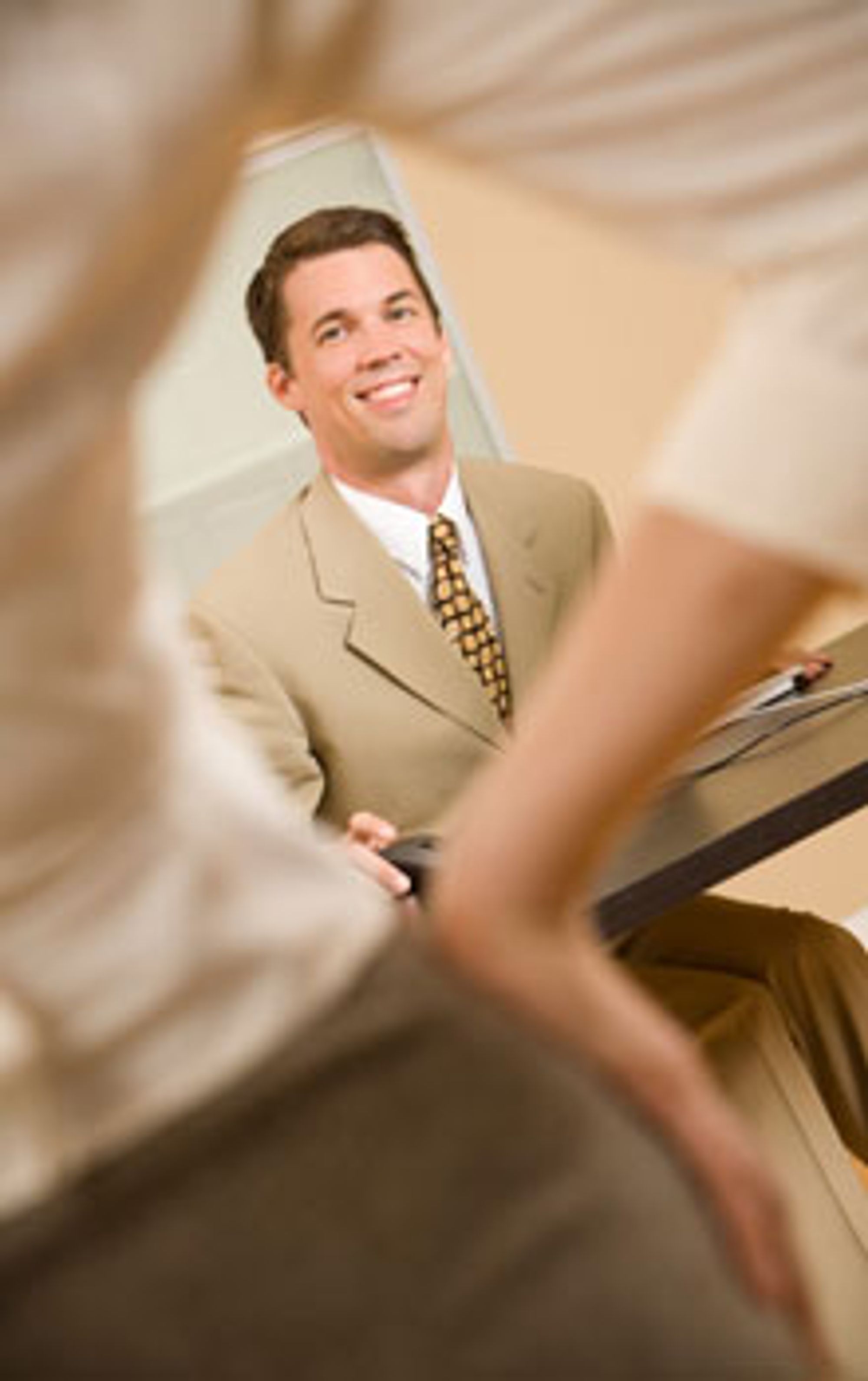 Studier viser også at menn med mer penger har større sjanse for å være utro. Foto: Istockphoto.com