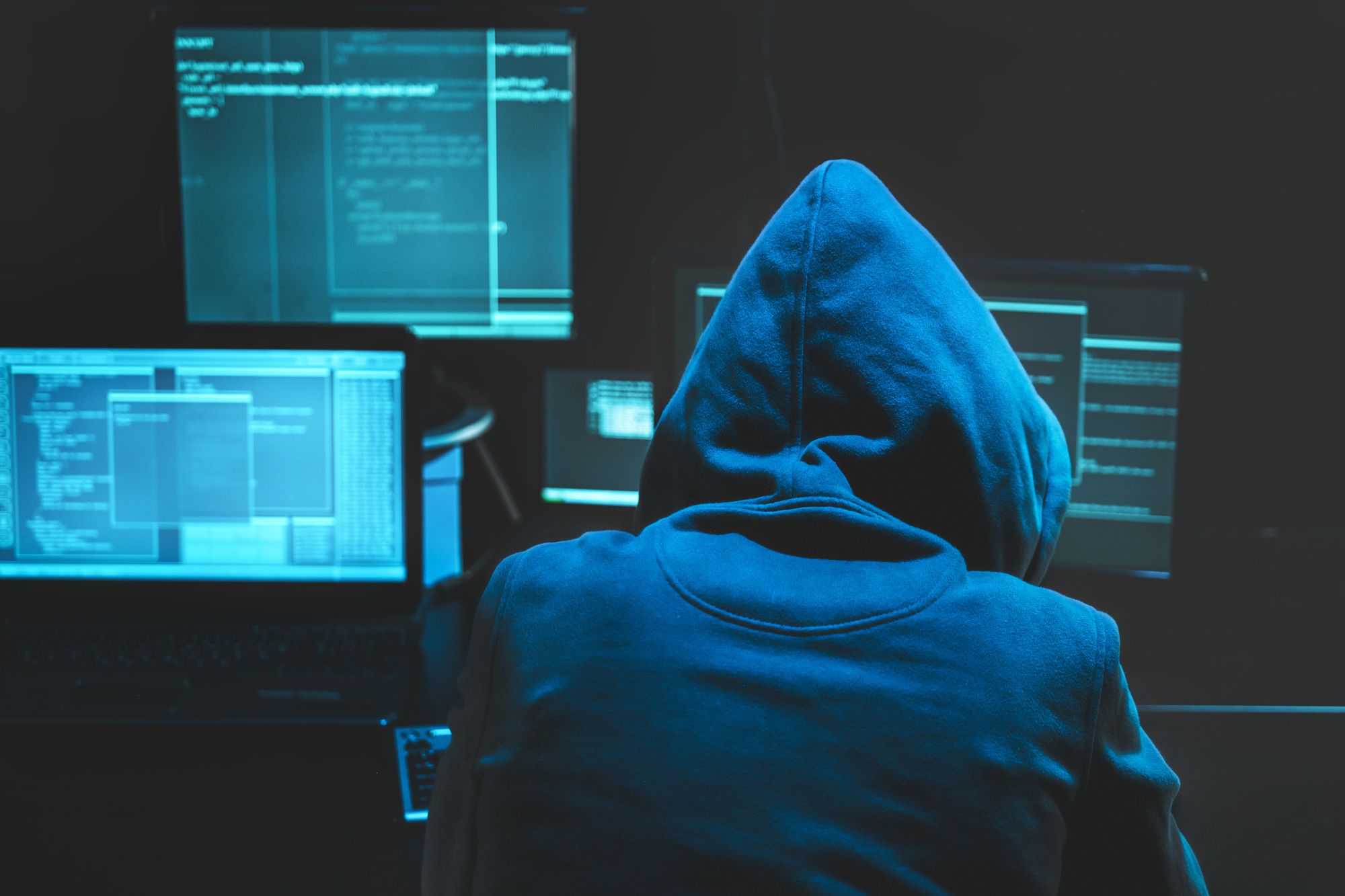 [Ekstra] Advarer om ny hacking-trend: :  Hackere møter opp hos offeret