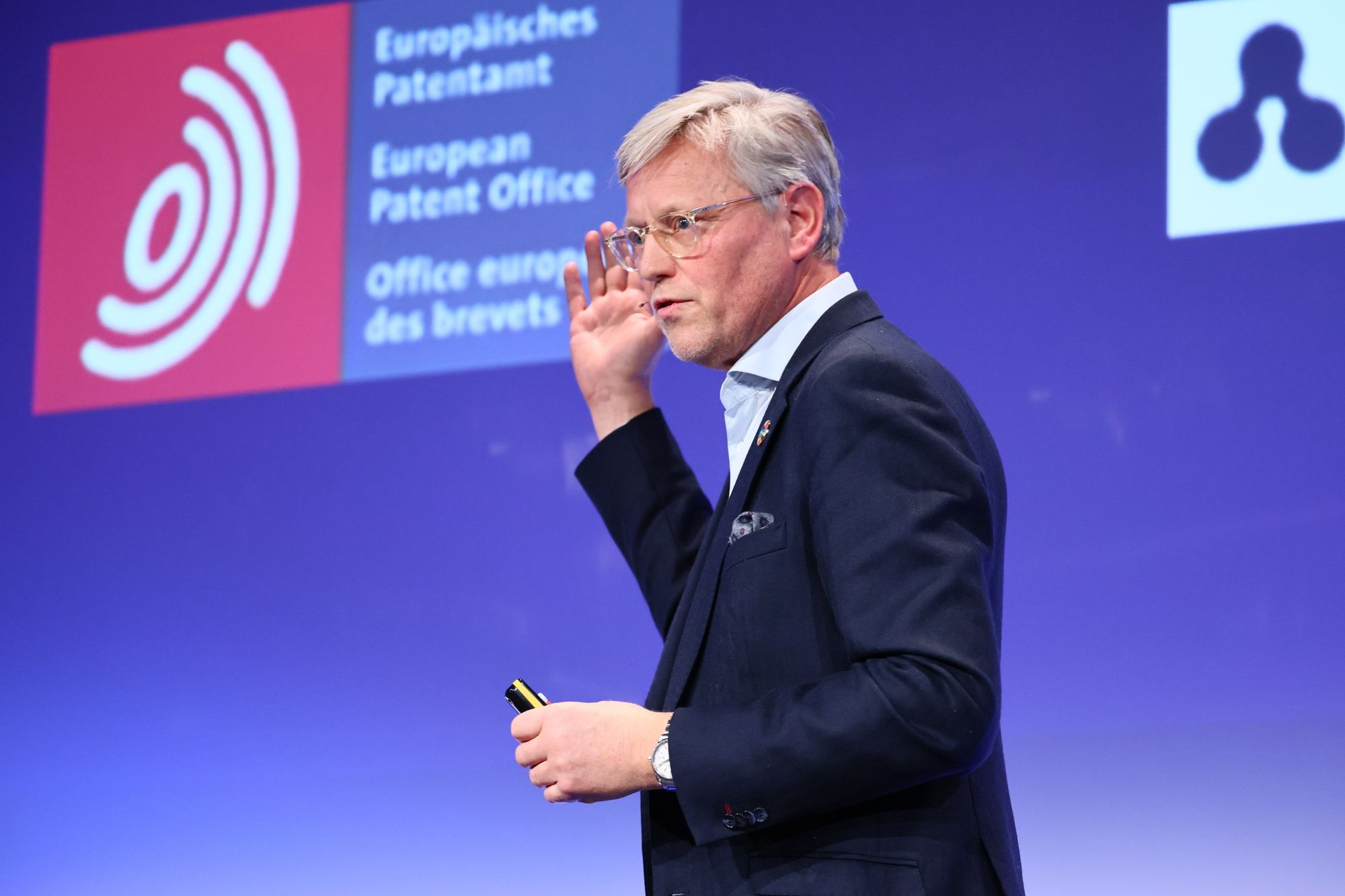 [Ekstra] Ny EU-lov går etter amerikansk sky: – Set