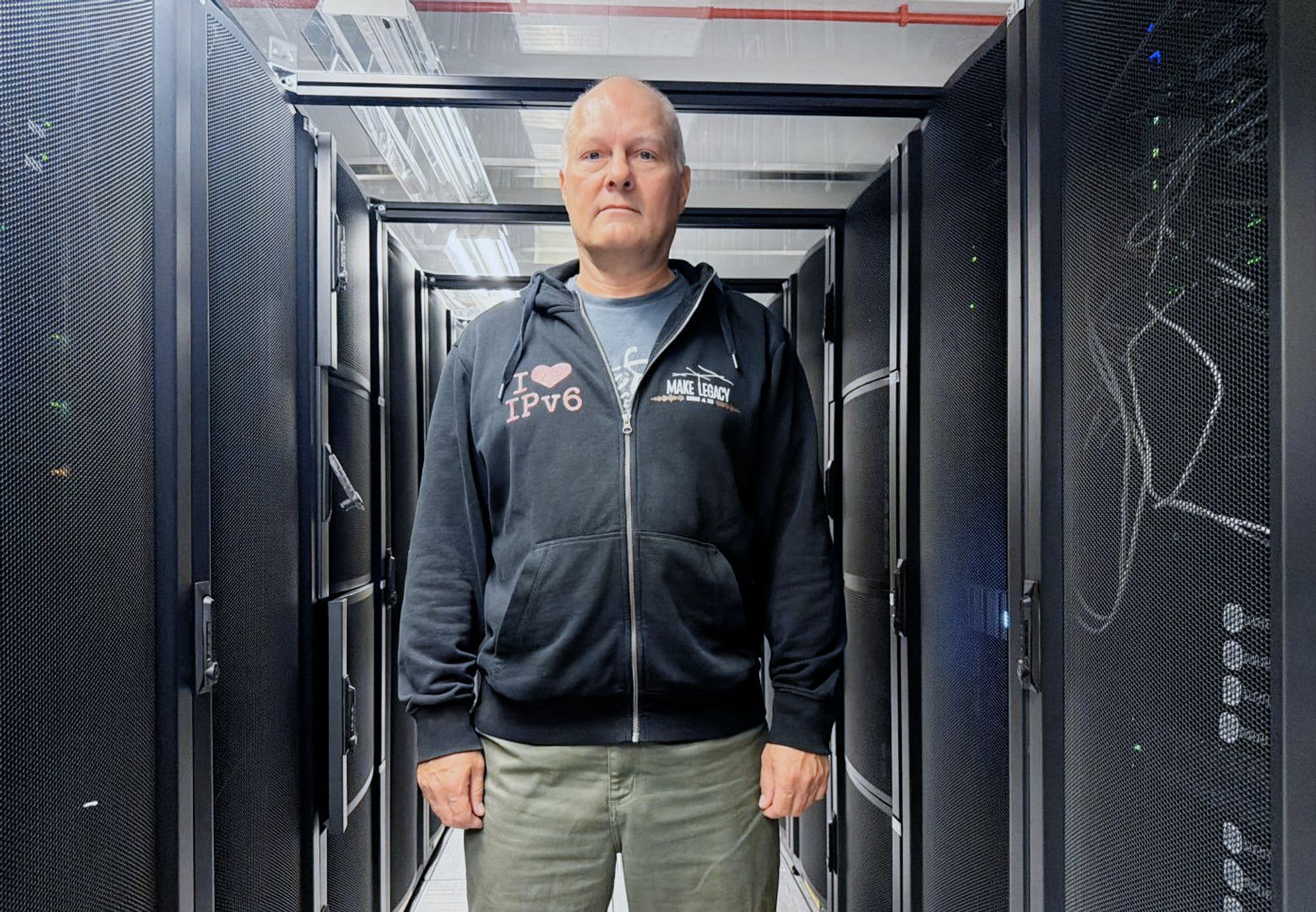 [Ekstra] IT-sikkerhetsprofil ble raidet av politiet: – De er late og inkompetente