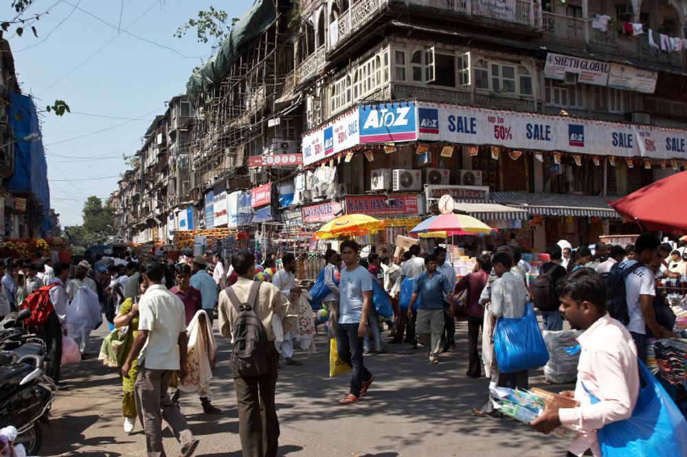 <p>Gigantbyen Mumbai er naturlig nok sv&aelig;rt interessant for mobiloperat&oslash;rer som Telenor. I mars kommer frekvensene her p&aring; auksjon, til 30 prosent lavere minstepriser enn i november.</p>