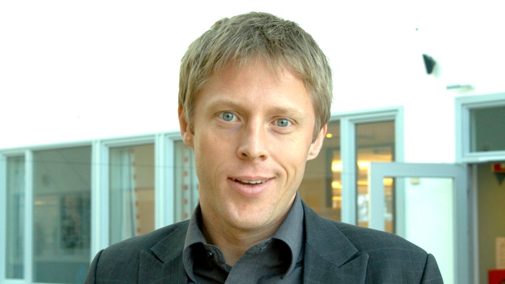 Gunnar Garfors i NRK har jobbet med forskjellige former for mobil-TV i en årrekke. Nå kan det bli løsningen for det fremtidige skyggenettet.