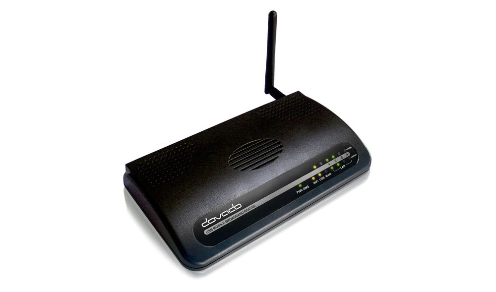 <p>Med Dovado UMR har du en Wi-Fi-ruter som kan mates med b&aring;de fast og mobilt bredb&aring;nd, i tillegg til at du kan kommunisere med den via SMS.</p>