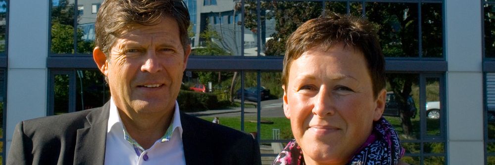 Kjell Kongelf og Cathrine Strøm har vært med Netcom helt fra starten av. Det betyr at de kan feire 20 år sammen med arbeidsgiveren.
