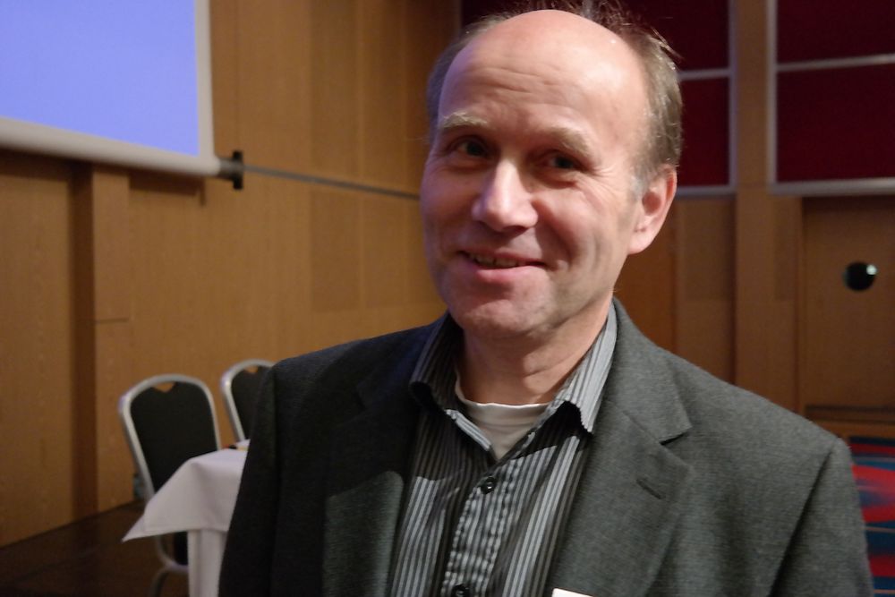 Leder i Norsk Asfaltforening, Geir Berntsen, som til daglig er ansatt i Statens vegvesen.