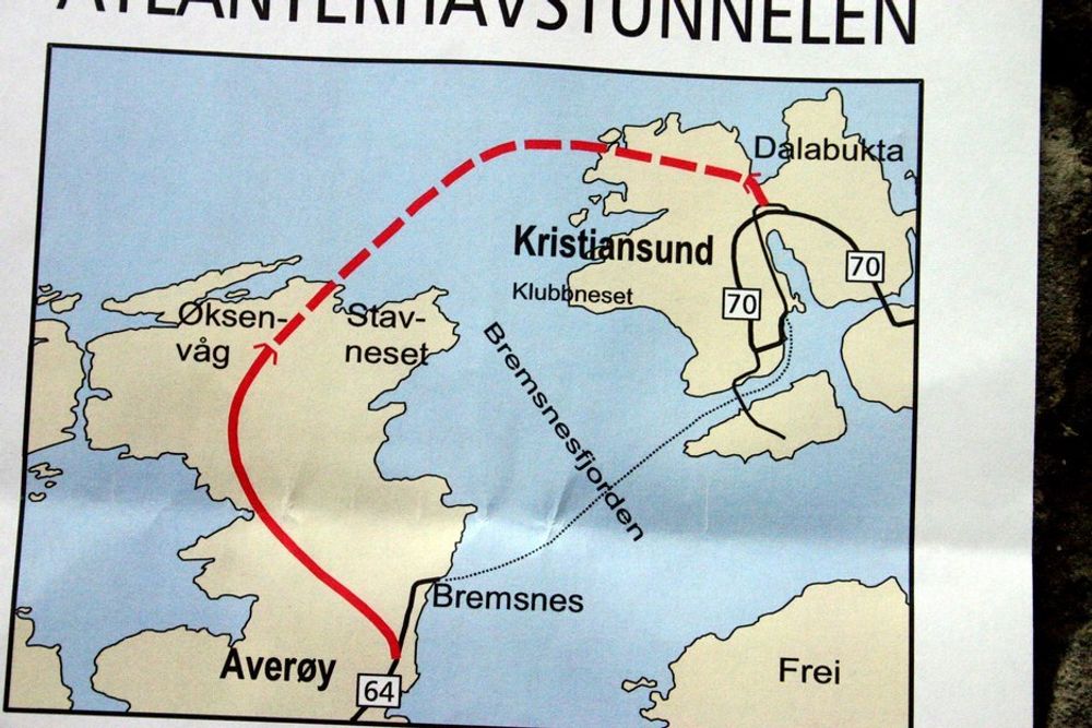 Slik skal den 5705 meter lange undersjøiske Atlanterhavstunnelen knytte Averøy og Kristiansund sammen. Byggingen er forutsatt igangsatt til sommeren, og hele anlegget vil være ferdig ved juletider i 2008.