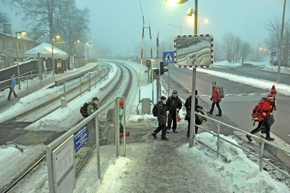Fra og med juni neste år blir det slutt på gangtrafikk over Holmenkollbanen og Slemdalsveien ved Gaustad stasjon. Fotgjengere og syklister blir ledet under banen og vegen i en lang kulvert.