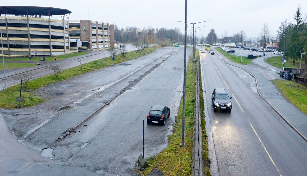 Linjeparken skal etableres på det ubenyttete området til venstre. Her blir det også en gjennomgående gang/sykkelveg. (Foto: Anders Haakonsen)
