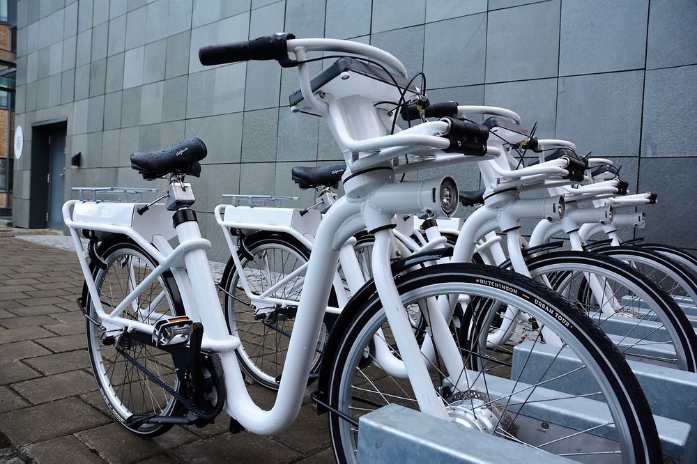 Elbysyklene på Forus og i Stavanger er de første elsyklene i en bysykkelordning i Norge. Syklene er levert av Gobike, som brukes i elbysykkelordningen i København.  