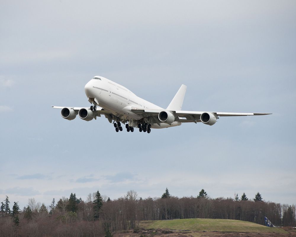 Her er et Boeing 747-8I i vip-konfigurasjon på leveringsferden fra Boeing-fabrikken for tre år siden. Det er et tilsvarende fly som kommende presidenter i USA vil bli fraktet rundt i. 