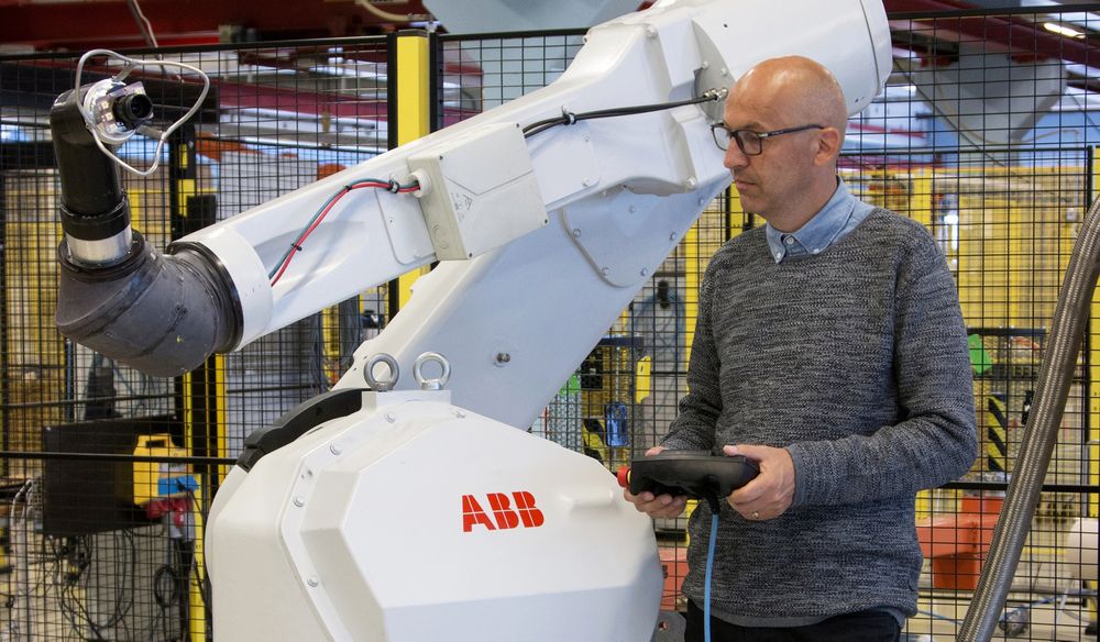 Morten Mossige tar nærings-Ph.D. på testing av roboter.