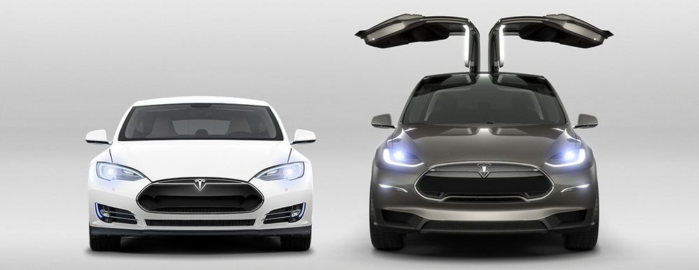 Tekniske utfordringer knyttet til de innovative falkevingedørene på Tesla Model X skal være blant de viktigste årsakene til at den store firehjulstrekkeren er over halvannet år forsinket. Nå melder Tesla at el-SUV-en er klar for levering i september.  