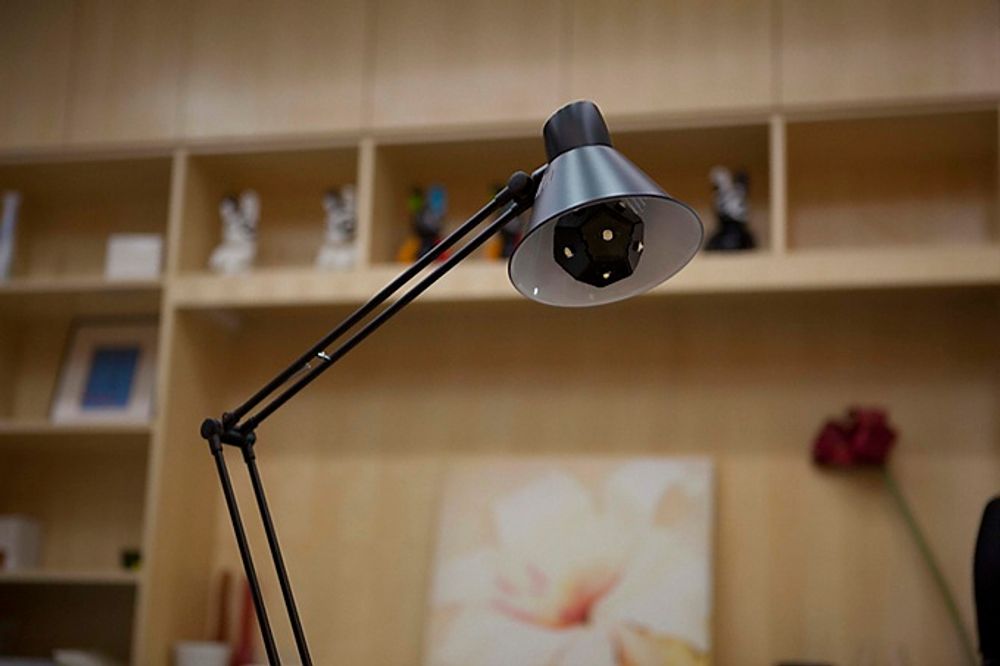 Investor-dugnad: Den kantete LED-pæren, som nå er kåret til verdens mest effektive, kom på markedet ved hjelp av en Kickstarter-aksjon i 2013. 