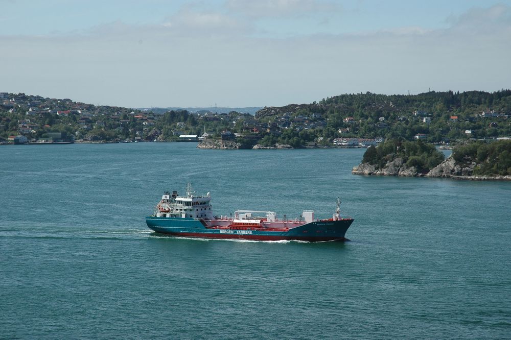 Bergen Viking er ett av seks fartøy i flåten til Bergen tankers. Rederiet frakter og oljeprodukter mellom norske havner. 
