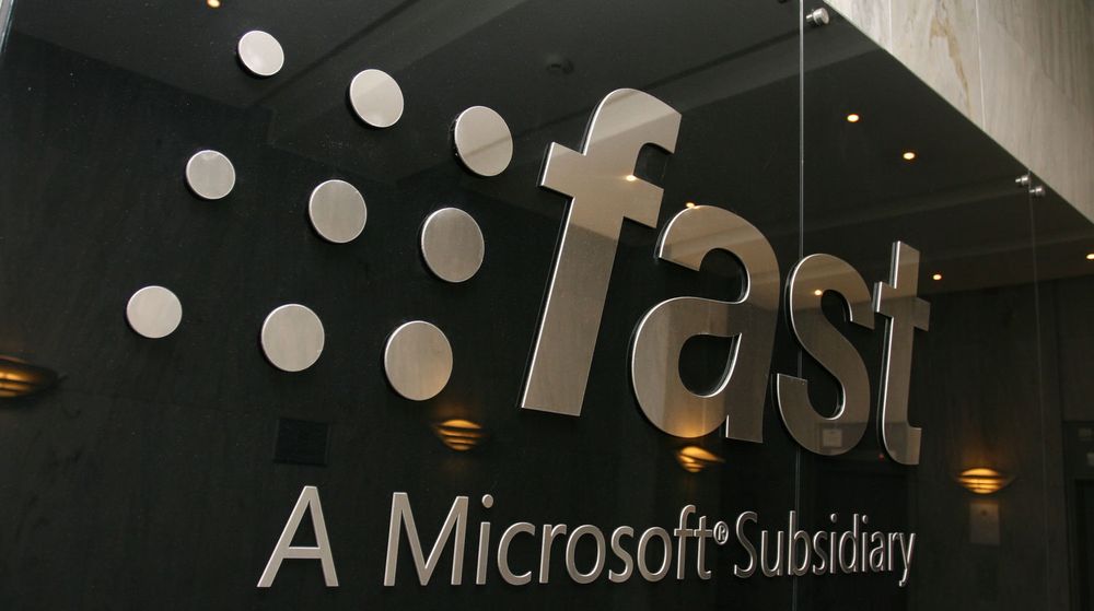Tidligere toppsjef i IT-selskapet Fast, som i 2008 ble solgt til Microsoft, er tiltalt for brudd på regnskapsloven og for markedsmanipulasjon. 