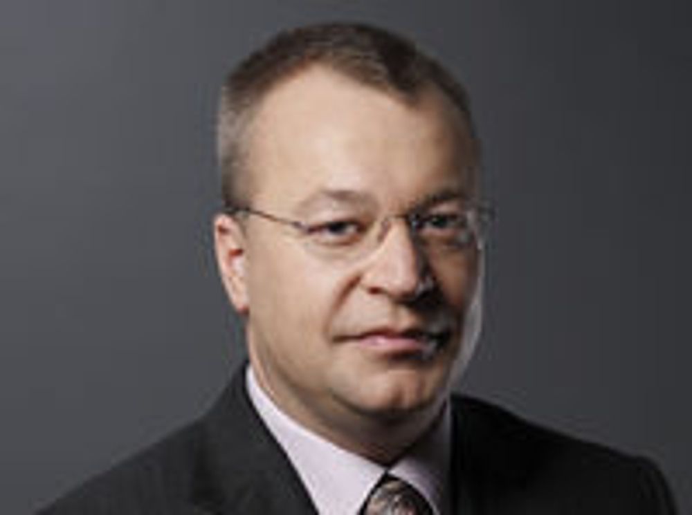 Stephen Elop er i dag sjef for «Business Division» i Microsoft. Han har tidligere hatt lederoppgaver i Juniper, Adobe og Macromedia. Han er kanadisk statsborger, og er utdannet i informatikk og ledelse ved McMaster University i Hamilton.