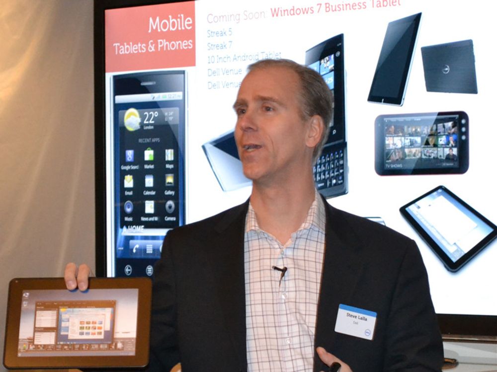 Steve Lalla viste Dells Windows 7-nettbrett for bedriftsmarkedet i går. Legg merke til at assortimentet også omfatter et 10 tommers nettbrett med Android, og Android-baserte Streak i både 5 og 7 tommer.