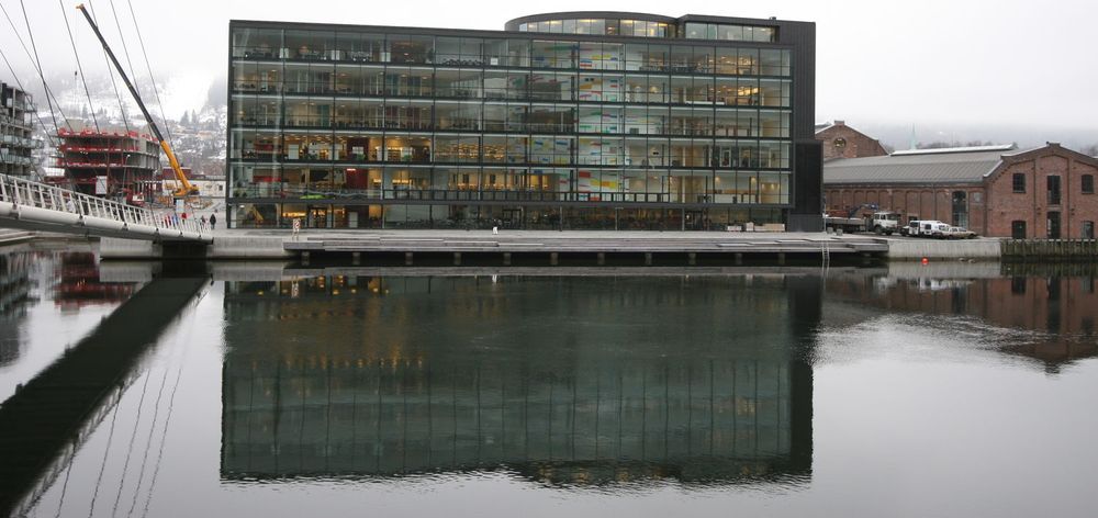 Friprogsenteret som holder til på Papirbredden i Drammen gleder seg over stor satsing på fri programvare i helsevesenet.