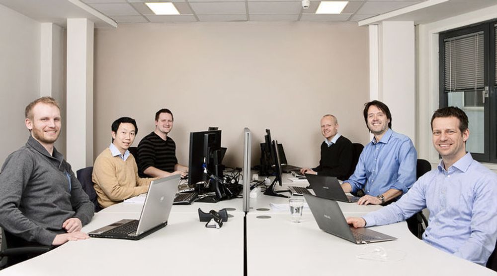 Nuruiak-teamet som har laget EasyQuest. Fra venstre: Pål Wesenberg, Erik Leung, Rolf Lunder, Kenneth Johansen, Bjørn Eilertsen og Eivind Sande.