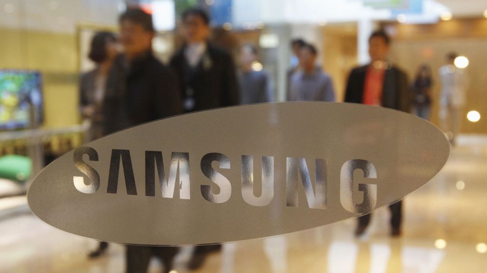 Samsung har igjen saksøkt Apple, bare én dag etter det ble kjent at selskapets toppsjefer har blitt enige om å møtes til forliksdiskusjoner. Her fra hovedkvarteret deres i Seoul.