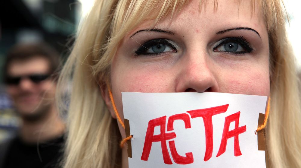 ACTA, som skulle hindre piratkopiering, har vakt stor debatt i Europa. Loven gikk imidlertid ikke gjennom EU-parlamentet. 