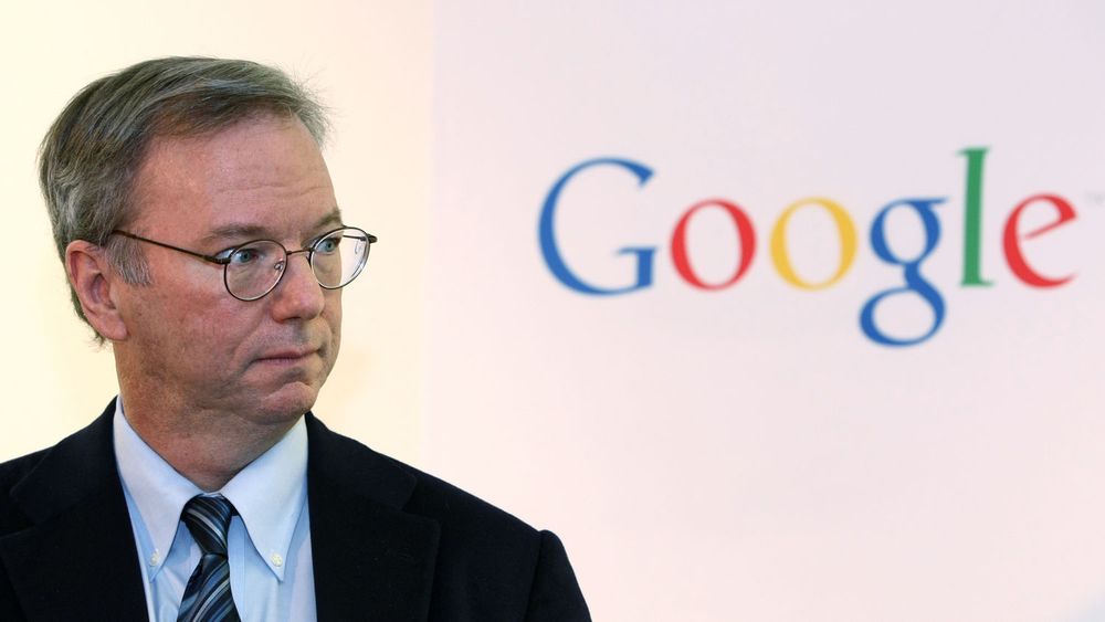 Googles styreformann Eric Schmidt har tilsynelatende gått inn på en mykere linje overfor EU.