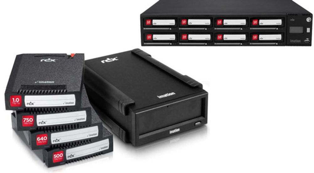 Ideen er å ta første backup og levere gjenoppretting fysisk på enheter som disse harddiskkassettene (avtypen Imation RDX). Med de nyeste kassettene på 1,5 terabyte kan en slik tjeneste ta inkrementell backup gjennom nettskyen og så levere gjenoppretting fysisk på opptil 12 terabyte. Kassettene tåler fall fra én meter og hard håndtering i budbil. 