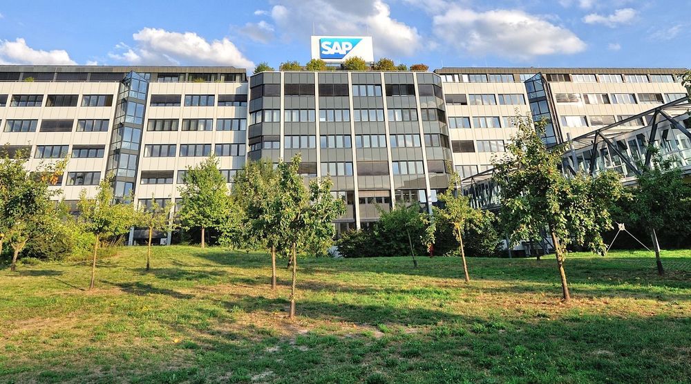 Fra SAPs hovedkvarter i Walldorf. Fra fjerde kvartal 2011 til fjerde kvartal 2012 økte SAP omsetningen med 12 prosent, mens tallet på ansatte økte med 16 prosent.