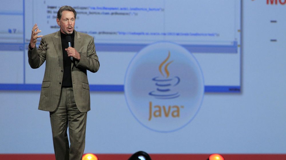 Larry Ellison kunngjorde Oracle Public Cloud 5. oktober 2011. Fra 6. juni skal alle Oracles bedriftsapplikasjoner være tilgjengelig gjennom nettskyen.