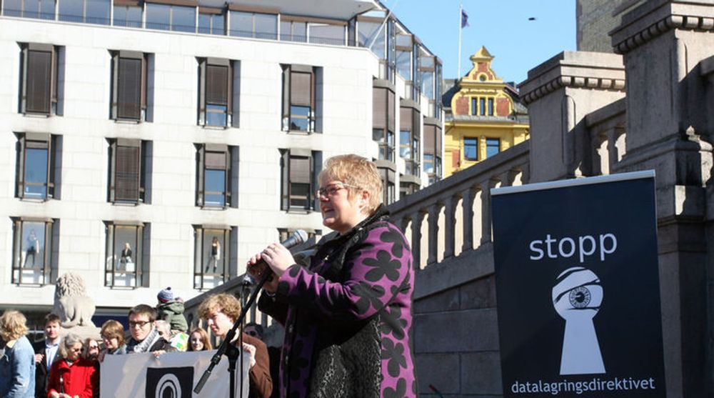 Loven om datalagring som Høyre og Ap fikk vedtatt i stortinget i april 2011, strider mot menneskerettighetskonvensjonen, ifølge ekspertutredning. (Bildet viser Venstre-leder Trine Skei Grande under en appell mot datalagring før det omstridte vedtaket.)
