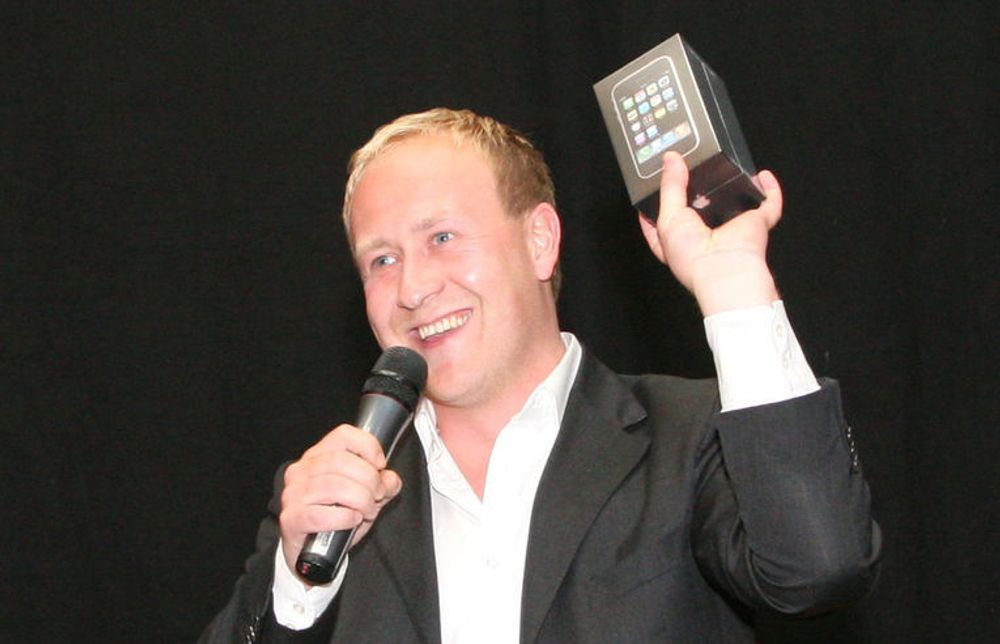 Netcoms kommunikasjonsdirektør, Øyvind Vederhus, lover nye iPhone-leveranser hver onsdag fremover.