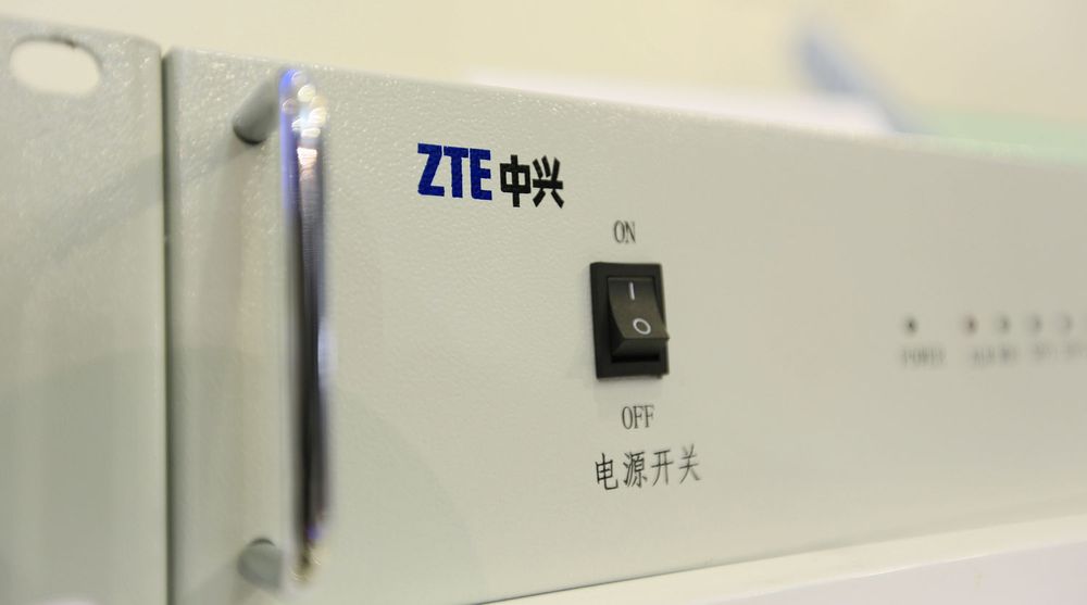ZTE er kinas nest største produsent av telekommunikasjons-utstyr. Nå beskyldes selskapet, og deres kinesiske konkurrent Huawei, for å dumpe prisene i det europeiske markedet. 