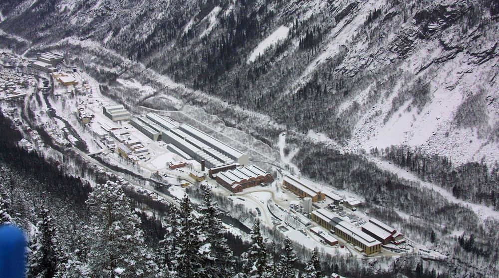 Industri-stedet Rjukan i Telemark satser tungt på datasenter. Men nå må de sloss med industriselskapet Norsk Hydro om navnet Nydro. 