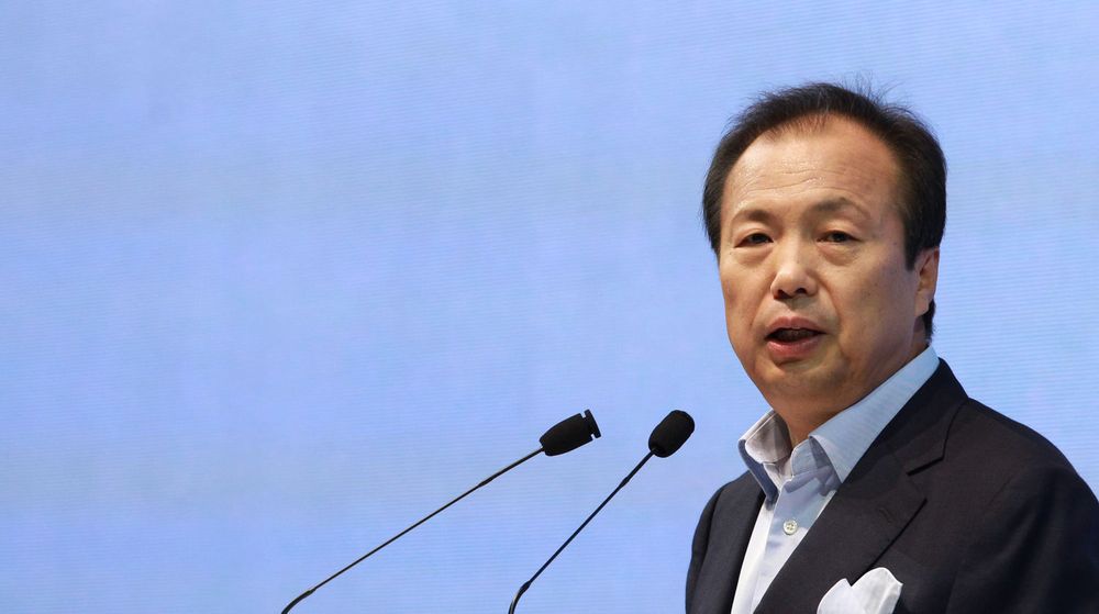 Samsung, her representert ved divisjonsdirektør J.K. Shin, slåss hardt for å beholde ledelsen som verdens dominerende leverandør av smarttelefoner. Om rett over to uker lanserer selskapet sitt neste flaggskip i direkte konkurranse med Apples iPhone.  