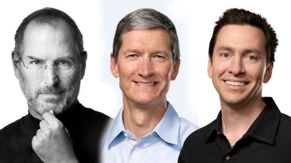iOS-direktør Scott Forstall (til h.) betegnes som nestemann i arverekken som toppsjef i Apple, etter Tim Cook (midten). Cook overtok som kjent jobben da Steve Jobs døde etter lengre tids sykdom i fjor høst.