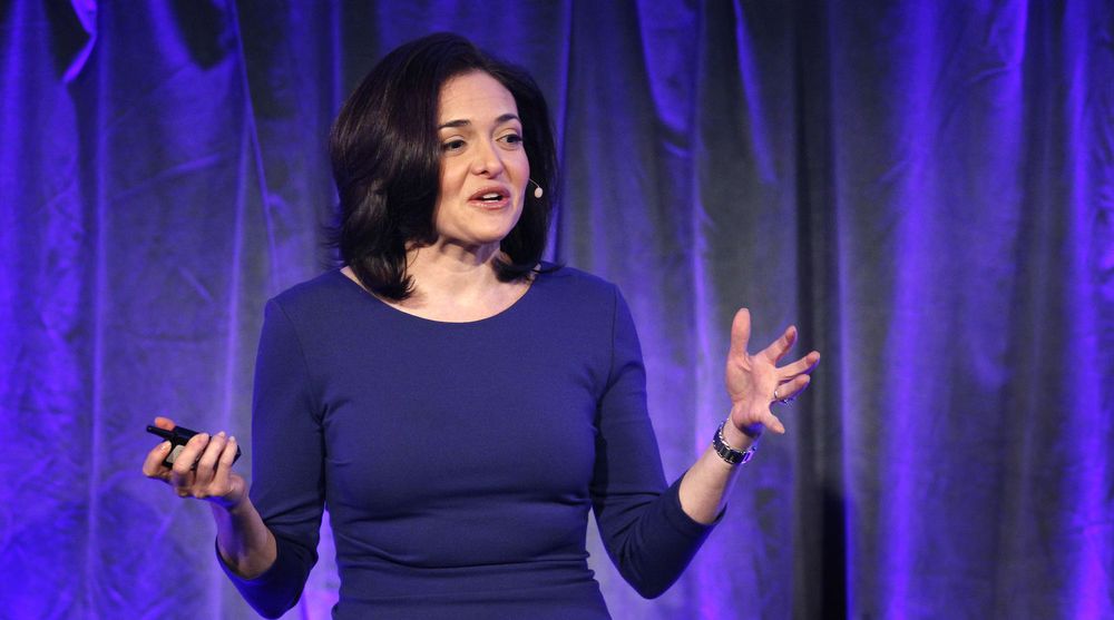 Chief Operating Officer Sheryl Sandberg leder arbeidet med å utvikle forretningsmodellen til Facebook. Her holder hun hovedforedraget på markedsføringskonferansen i New York onsdag.
