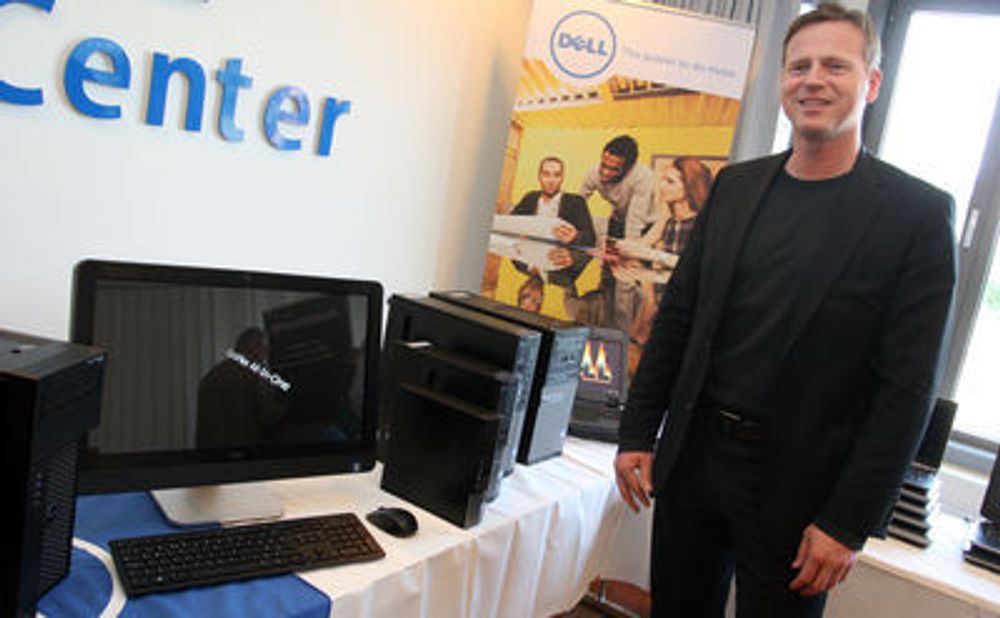 Optiplex 9010 er Dells første alt-i-ett-maskin myntet på bedriftsbrukere. Maskinen leveres med 23-tommers full HD-skjerm, hvor maskinvaren er inkludert.