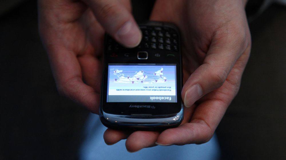 Nokia mener Blackberry-produsent Research in Motion har benyttet seg av patenter knyttet til WLAN og krever betaling. Inntil de blir enige har den finske mobilgiganten krevd salgstop i USA.