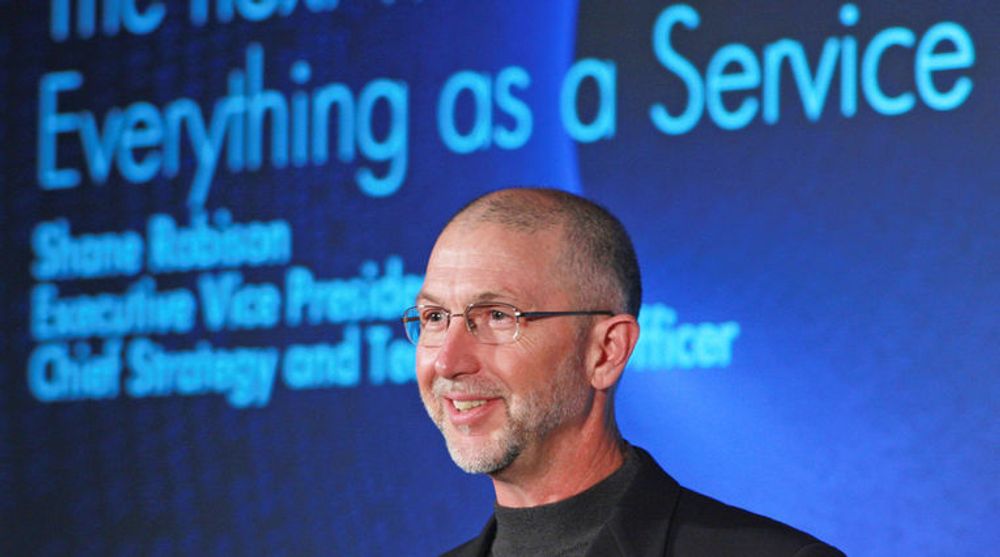 Shane Robison har ledet HPs strategiarbeid i 11 år. Her på en pressekonferanse 6. mars 2008, da visjonen «Everything as a Service» ble presentert.