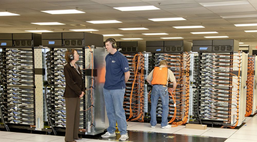 Detaljbilde fra verdens kraftigste superdatamaskin Sequoia, av typen IBM Bluegene. Forskningsmidler fra FastForward skal om fem til ti år gi systemer som er tusen ganger så kraftige, uten å bruke særlig mer energi.