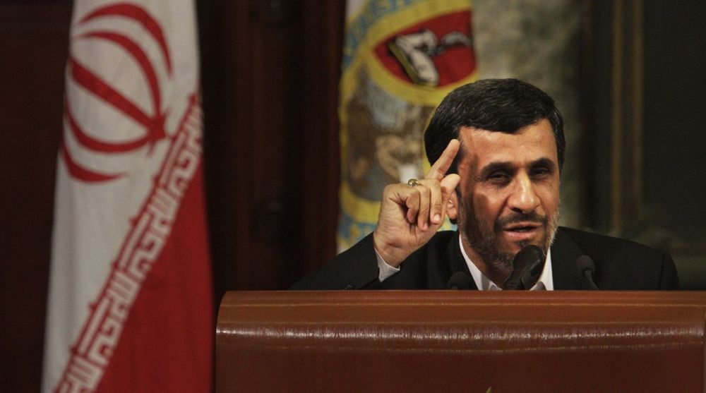 Iranske myndigheter tar grep for å unngå flere kyberangrep. Her representert ved president Mahmoud Ahmadinejad på besøk i Cuba tidligere i år.