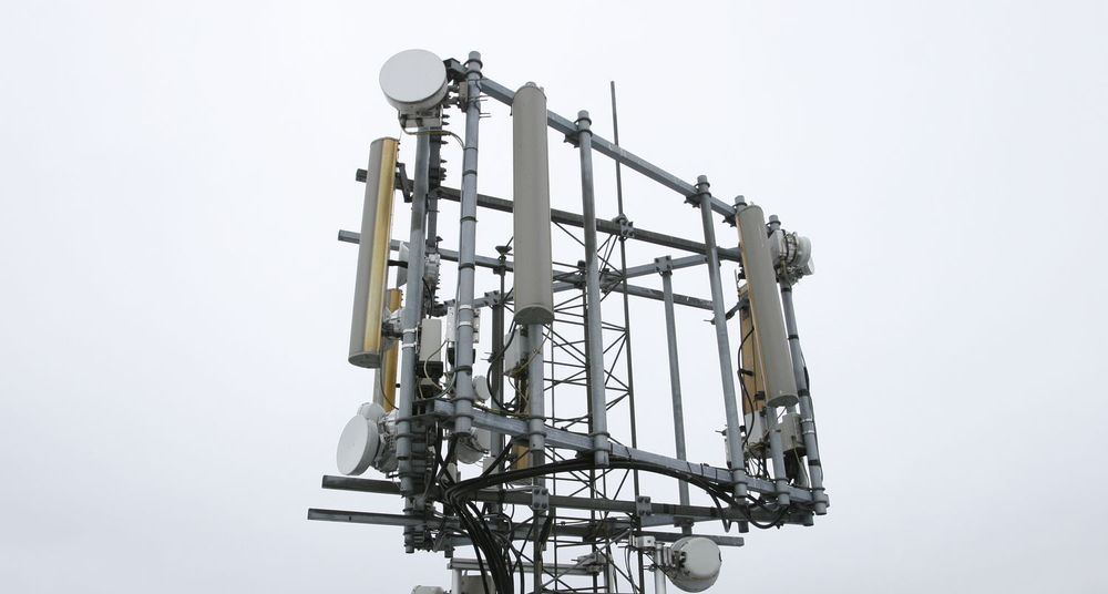 Tele2 og Network Norway må revurdere sine mobilplaner etter reguleringsvedtak fra Post- og teletilsynet.