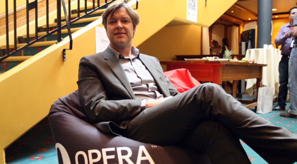 Toppsjef Lars Boilesen i Opera Software gleder seg over gode inntekter fra selskapets desktop-produkt. Men mest imponerende er veksten fra Operas mobile annonsenettverk.
