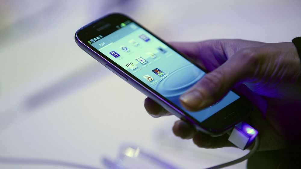 Samsungs nye mobil-flaggskip, Galaxy S III, vil bli en suksess, tror den koreanske giganten. Innen juli forventer selskapet å selge 10 millioner enheter. 