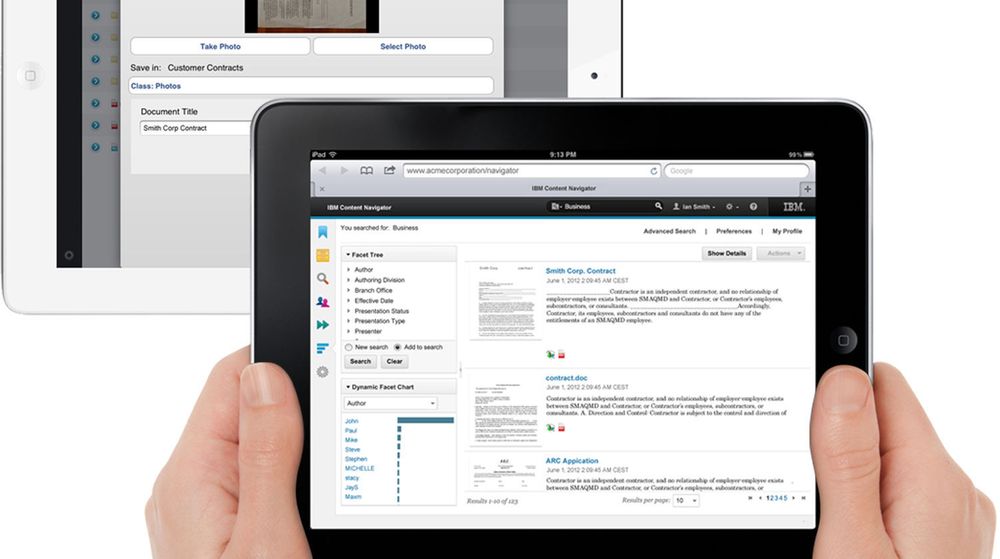 IBM integrerer søk, tilgang og analyse i en felles plattform, som automatisk tilpasser brukergrensesnittet til mobile enheter, som denne Apple iPad.