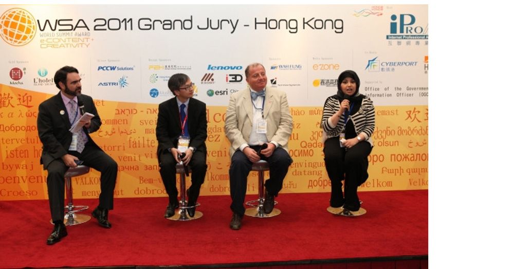 Fra hovedjuryens paneldiskusjoner i Hongkong søndag.