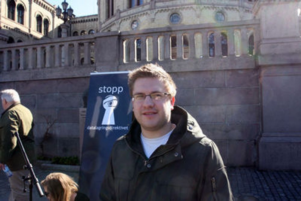 Lars-Henrik Paarup Michelsen leder den tverrpolitiske kampanjeorganisasjonen Stopp datalagringsdirektivet.