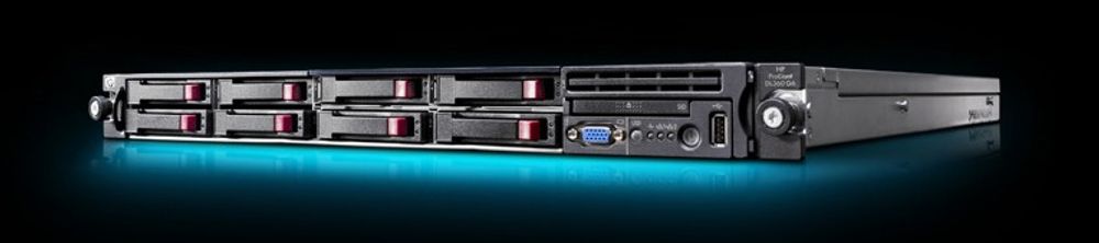 HP Proliant DL360 tilbyr doble Xeon 5500, åtte disker, og opptil 144 GB DDR3 minne.